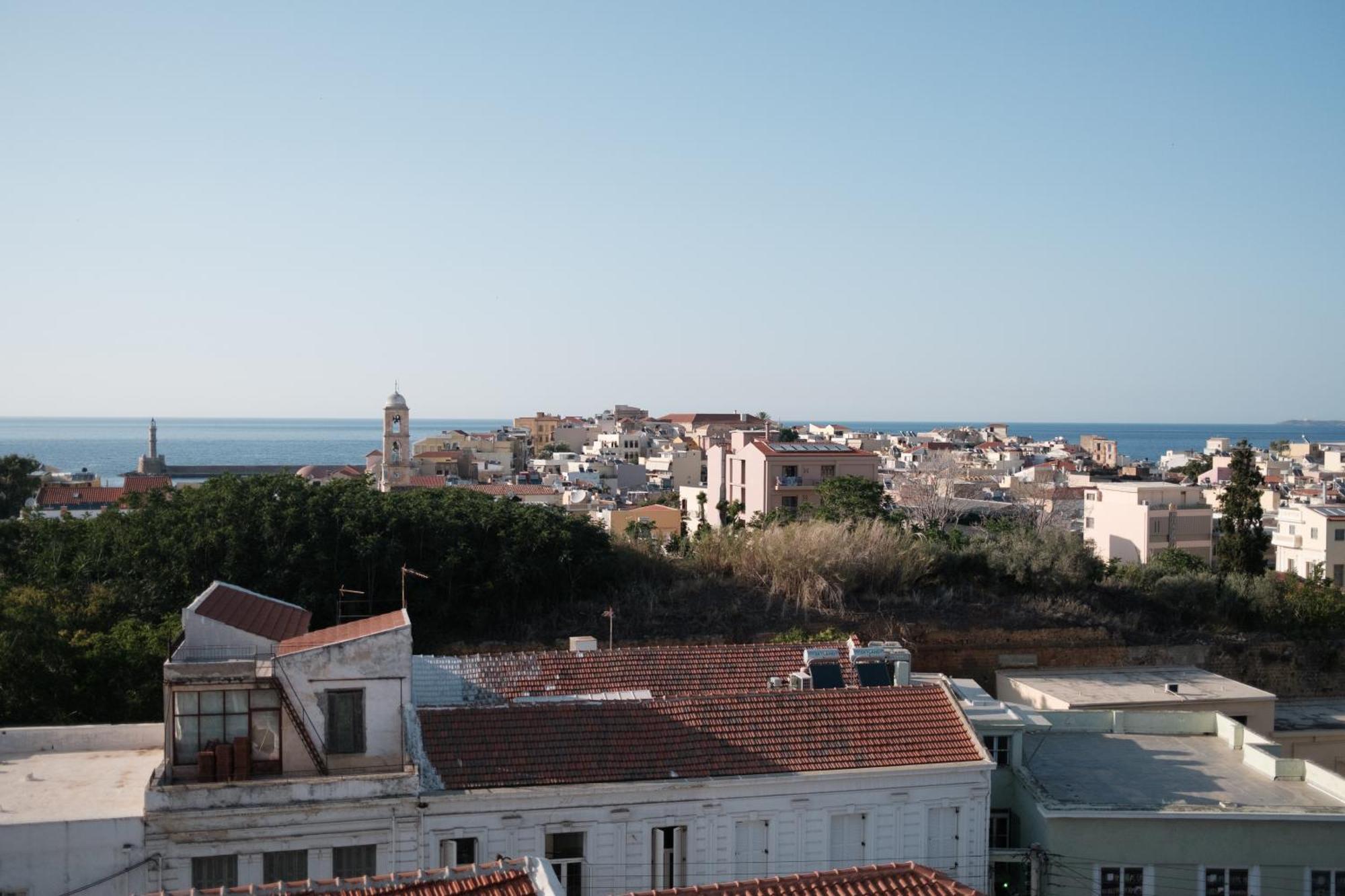 Appartamento Sky-High 70Sqm Penthouse W. Stunning Views - 05 La Canea Esterno foto