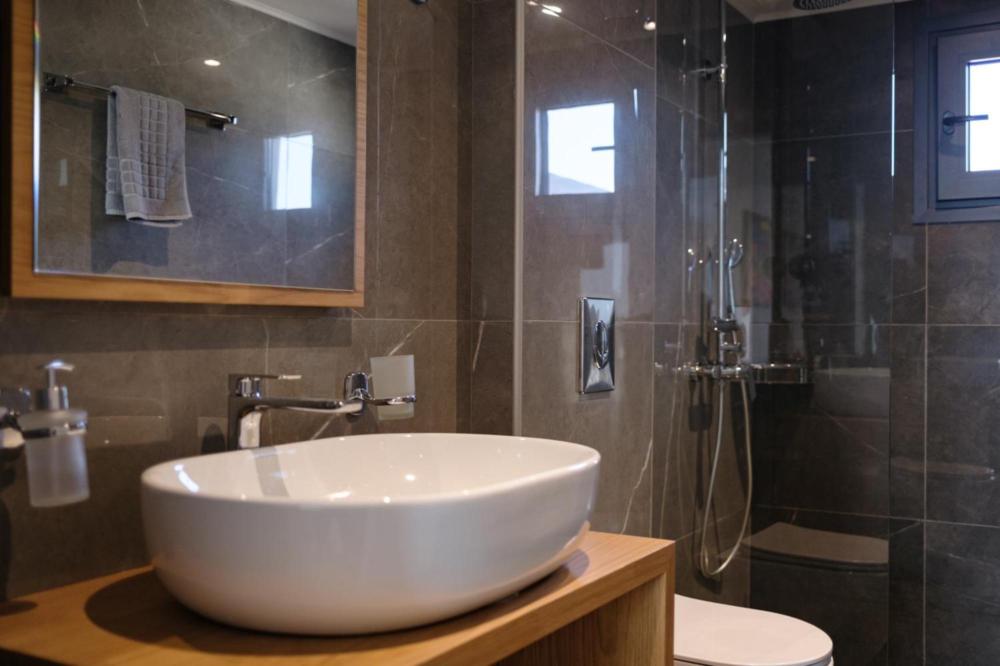 Appartamento Sky-High 70Sqm Penthouse W. Stunning Views - 05 La Canea Esterno foto