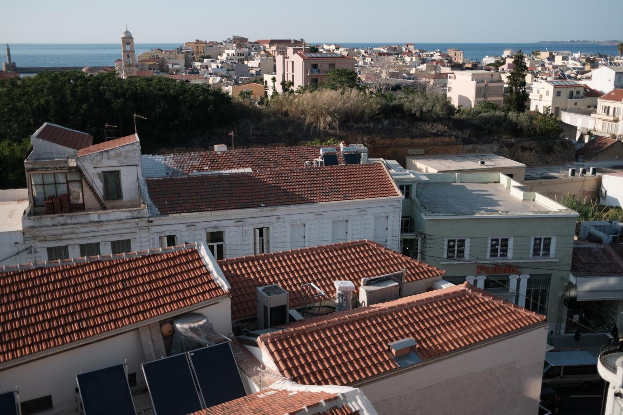 Appartamento Sky-High 70Sqm Penthouse W. Stunning Views - 05 La Canea Esterno foto